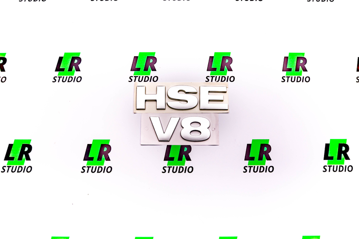 Шильда ( Эмблема ) HSE V8 серая